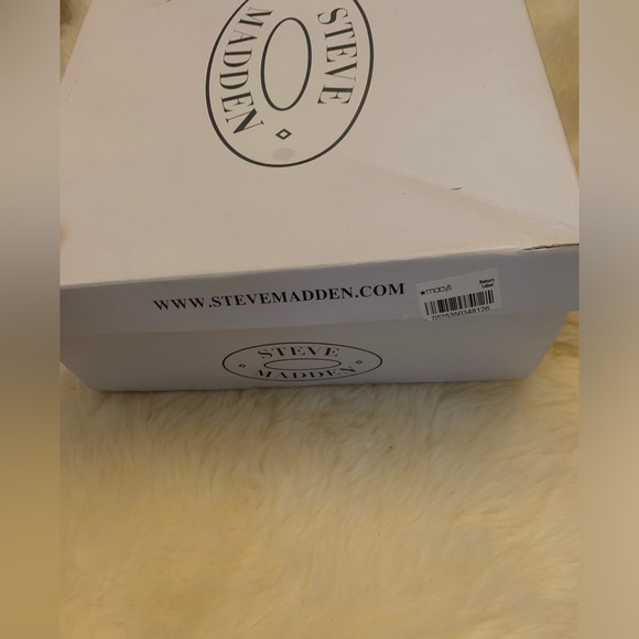 Steve Madden Suede Sandal - Picture 4 of 14